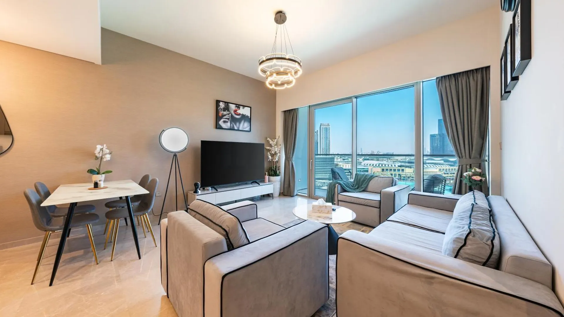 Skyline Majesty - Luxury Living With Full Burj Khalifa & Fountain Views - 1703 Appartement Dubai